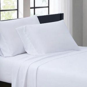 Truly Soft Everyday King Size Sheet Set in White 🆕